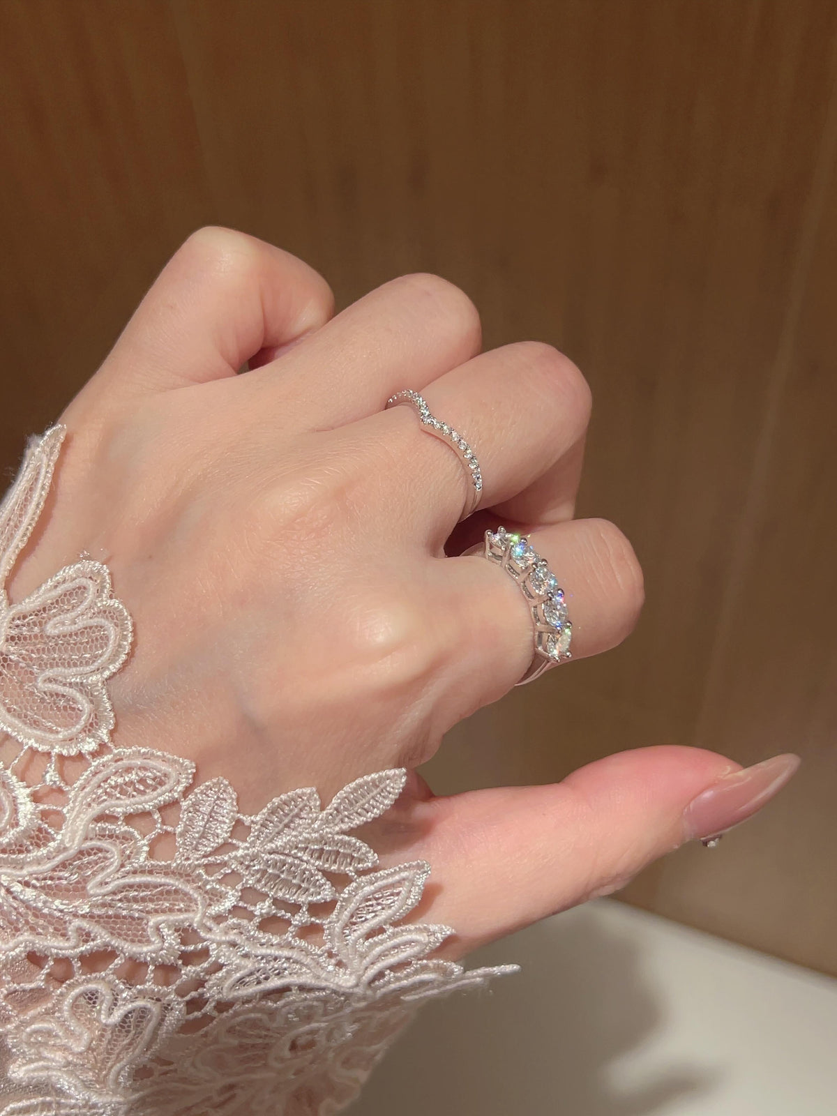 Cinq · Five-Stone Moissanite Band
