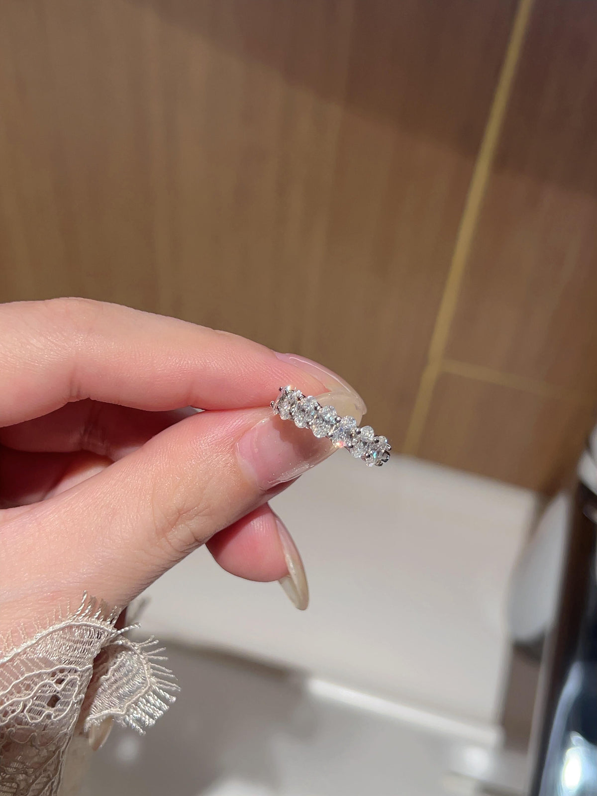 Ovale · 2.1 ct Oval Moissanite Seven-Stone Band