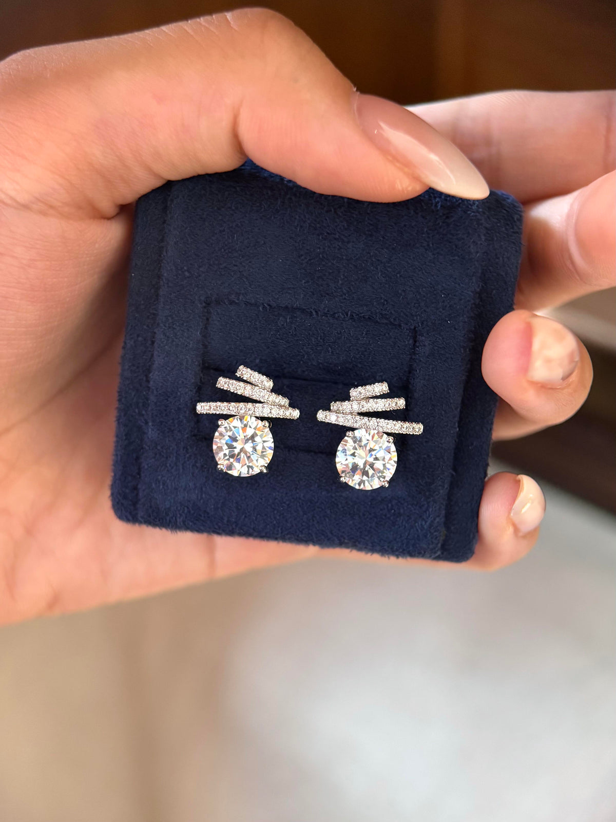 Comète · 2 ct Moissanite Stud Earrings