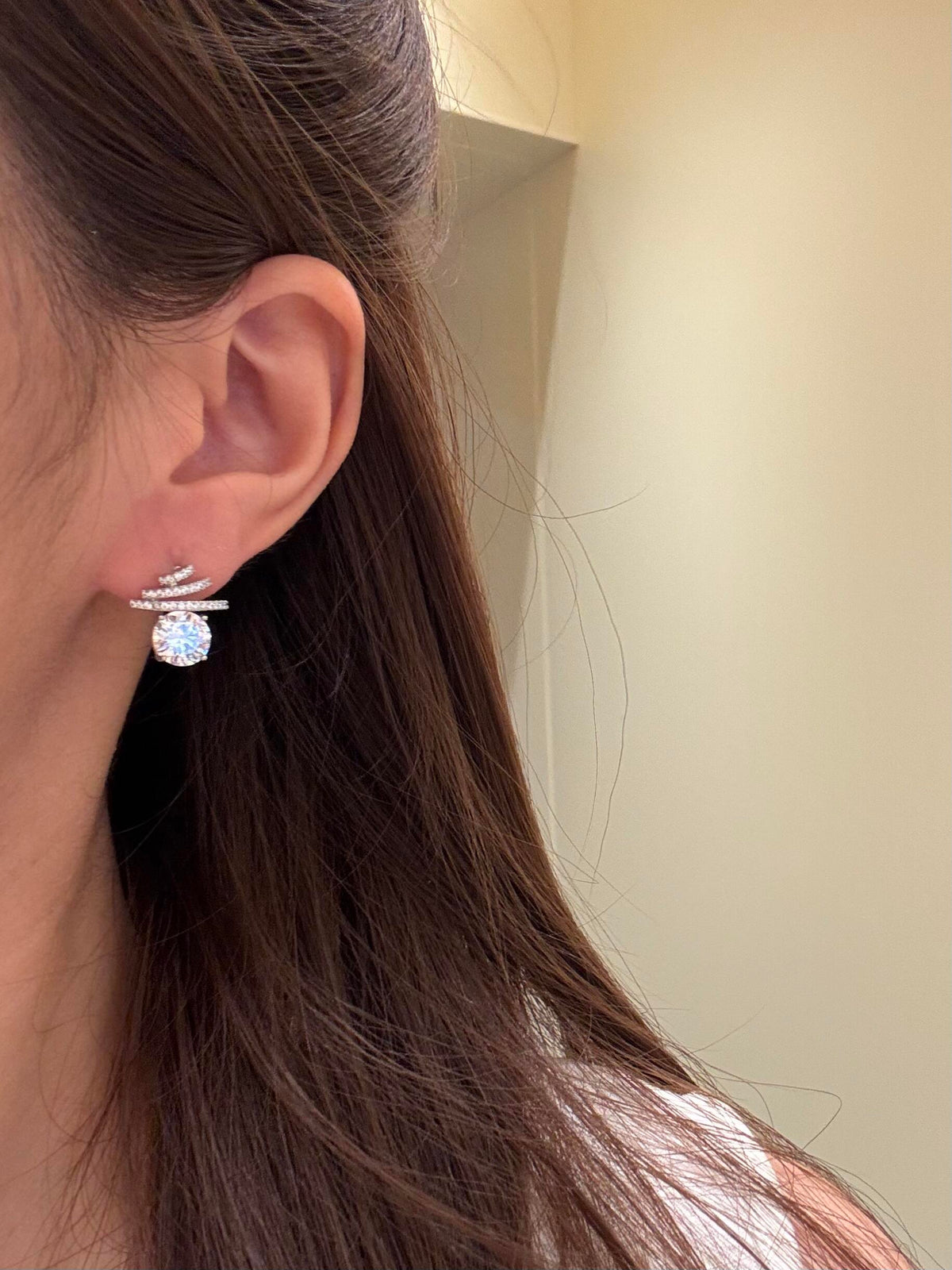 Comète · 2 ct Moissanite Stud Earrings